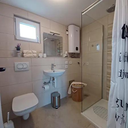 Apartamento Beachfront With Balcony And Sea View