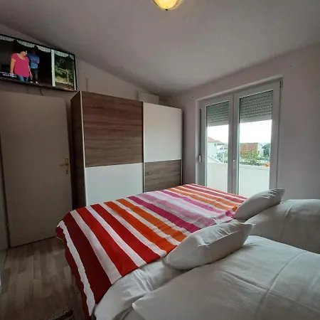 Apartamento Beachfront With Balcony And Sea View